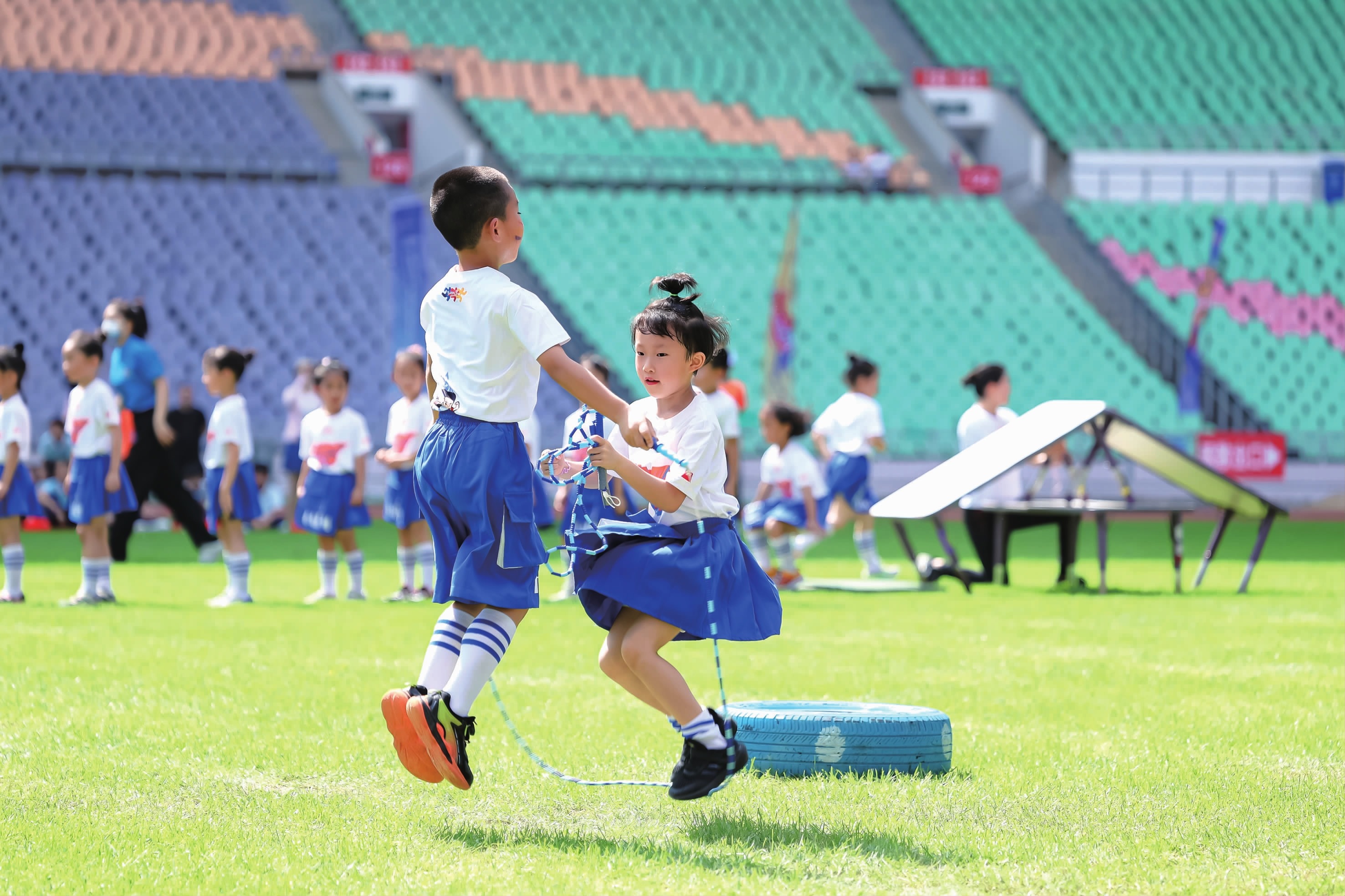 Twistzz回归FaZe取代谁？ rain离队或阵容地震 2025CSGO终极悬念