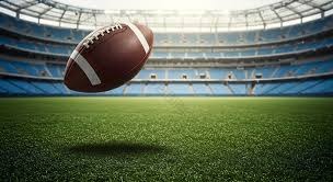 巴特勒坐在替补席为助理教练画战术